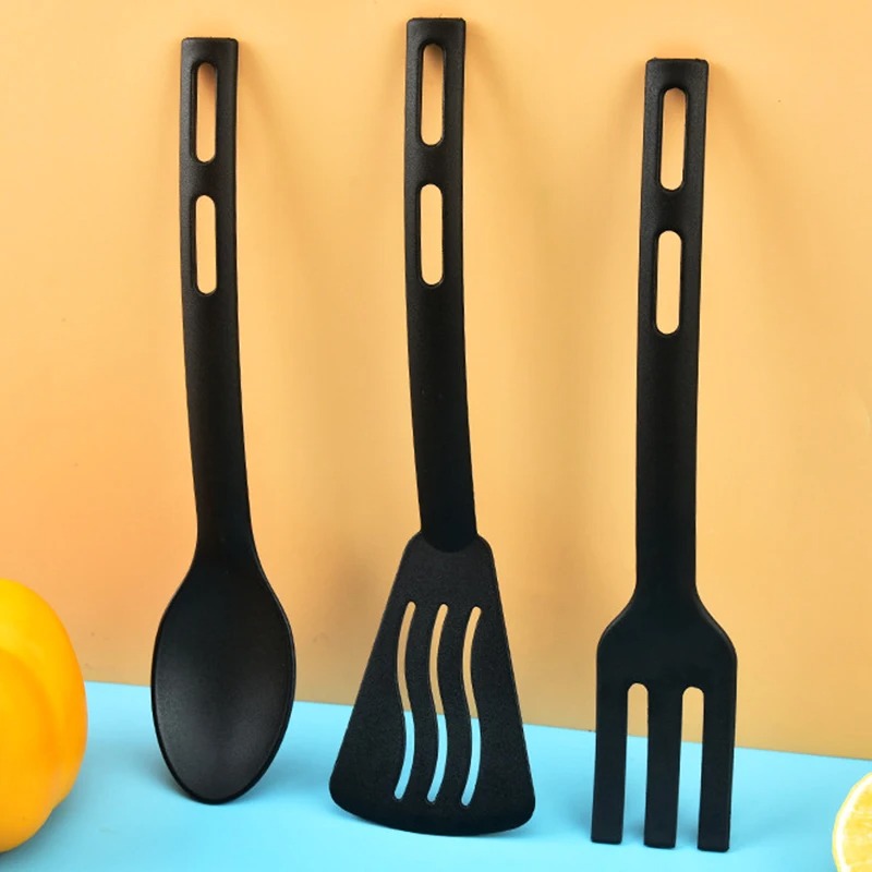 طقم أدوات مطبخ من النايلون 1/3 - مراجعة Camping Cooking And Eating Set وسعره